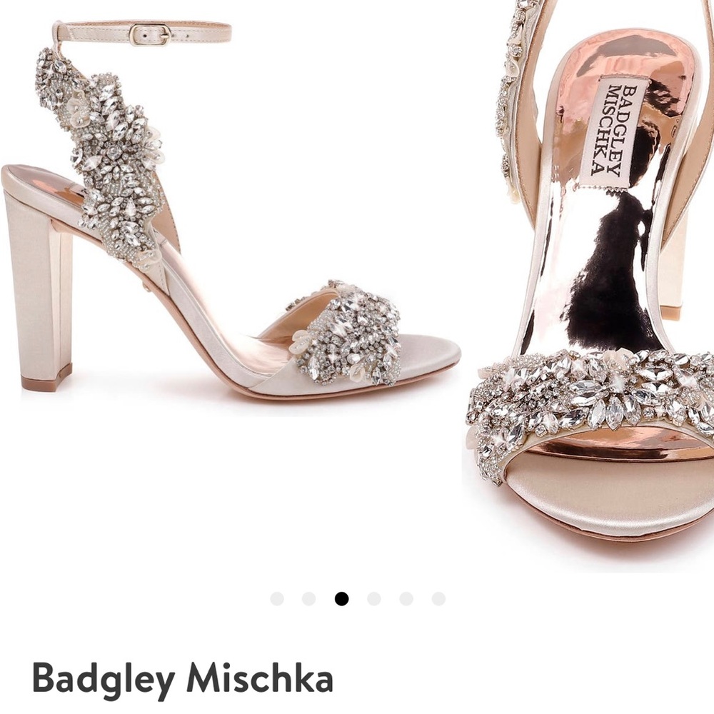 Badgley Mischka LILY ANKLE STRAP HEELED SANDALS